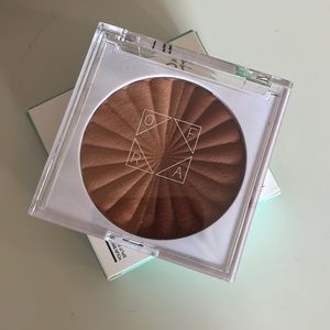 Bronzer